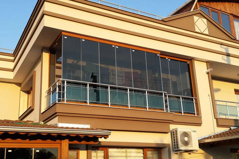 Katlanır, Sürme, Giyotin: Hangi Cam Balkon Sistemi Size Uygun?